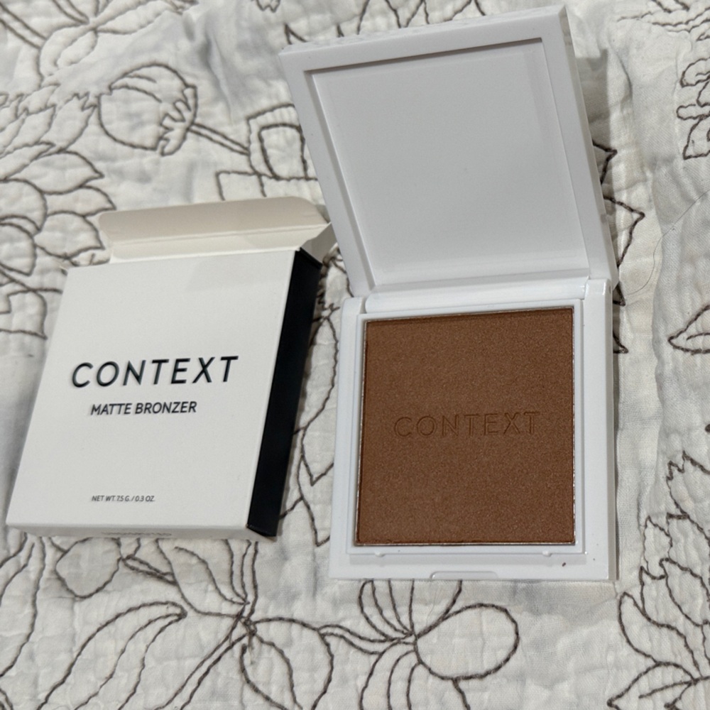 Context Undisputed Bronzer in Deep Tan NIB